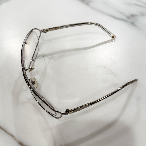 Vintage Chanel Wrap-around Silver Sunglasses Smoke Cracked Lens Y2K - Picture 6 of 9